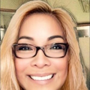 Meet your Posher, Liz